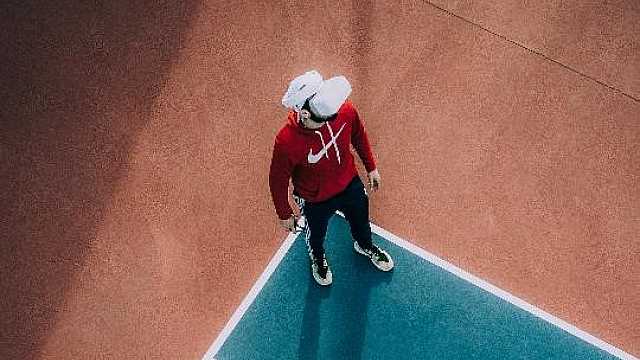 Il Metaverso: implicazioni tecnologiche, di business e sociali dei nuovi mondi digitali